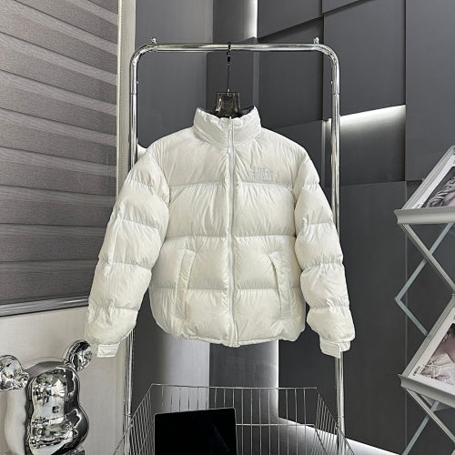 The North Face '90s-Style Stand-Collar Puffer Jacket - White