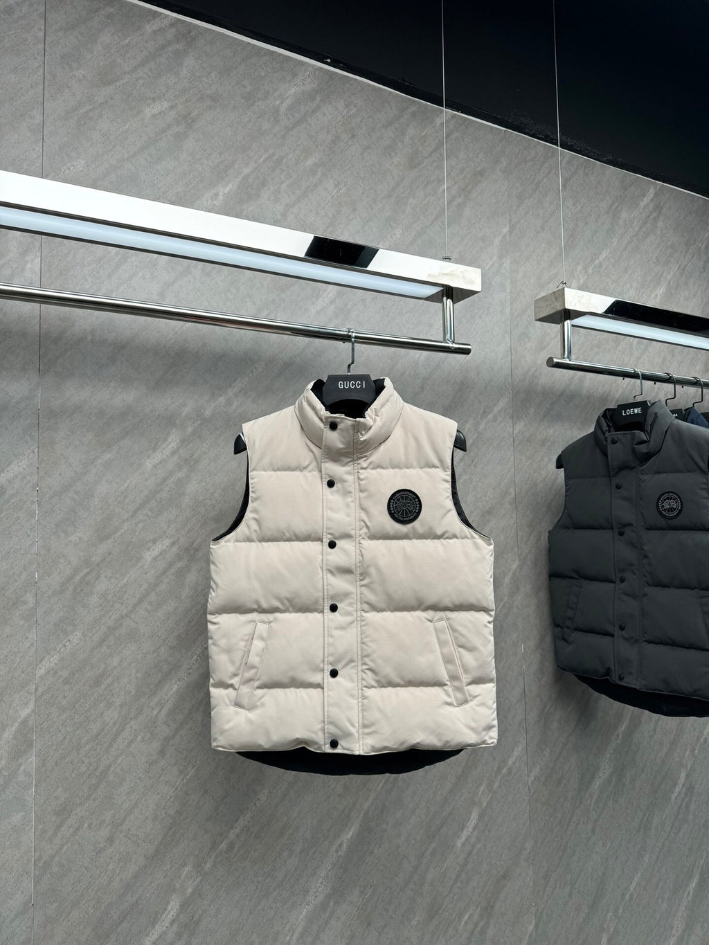 Canada Goose Black Badge Stand-Collar Puffer Vest - Cream