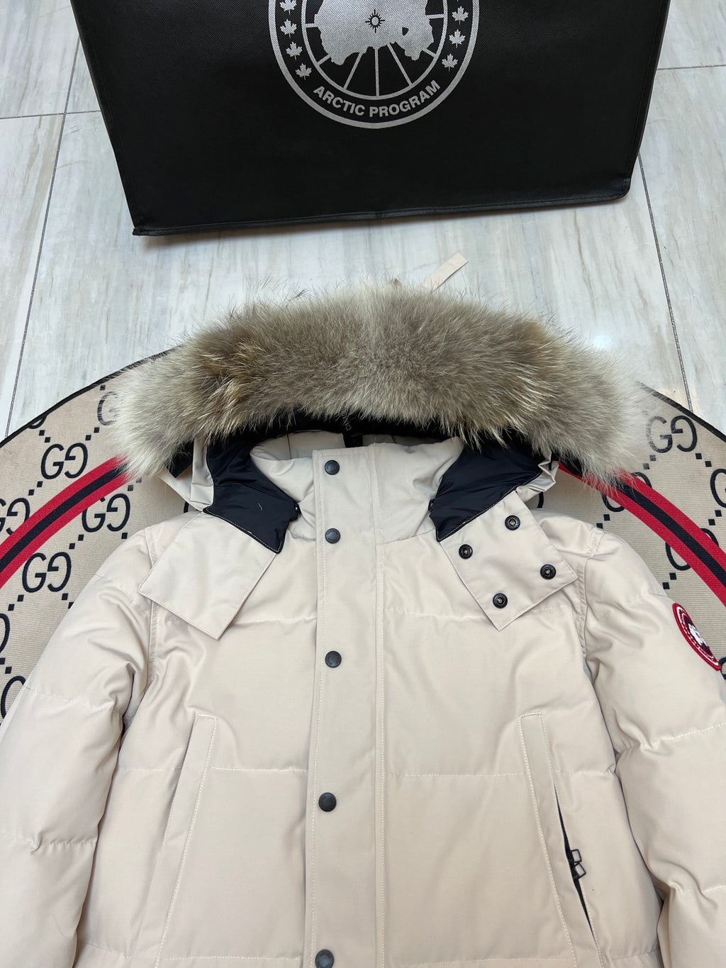 Canada Goose Unisex Hooded Puffer Jacket - Cream
