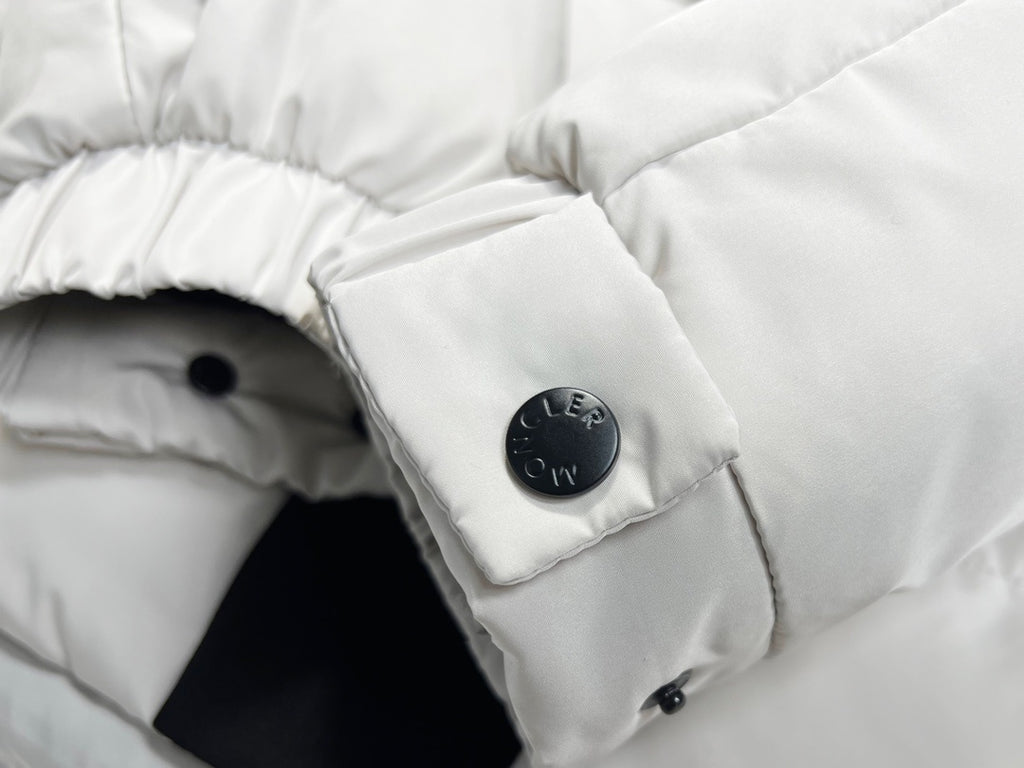 Moncler Contrast-Hood Quilted Puffer Jacket - White & Black