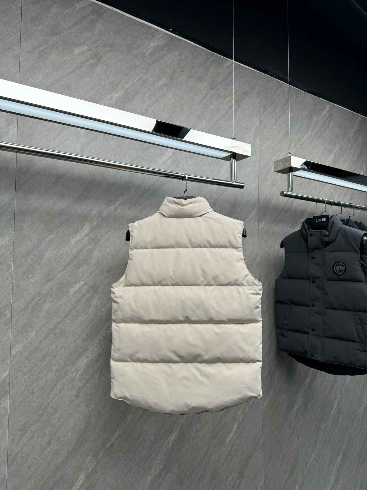 Canada Goose Black Badge Stand-Collar Puffer Vest - Cream