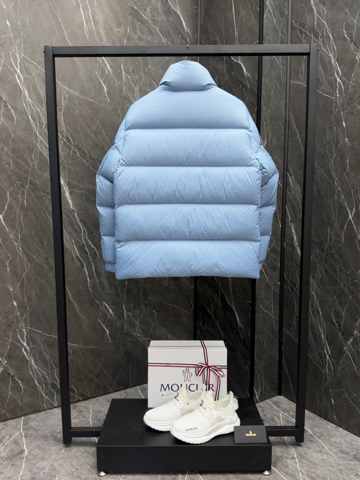 Moncler Large Logo Stand-Collar Puffer Jacket - Light Blue