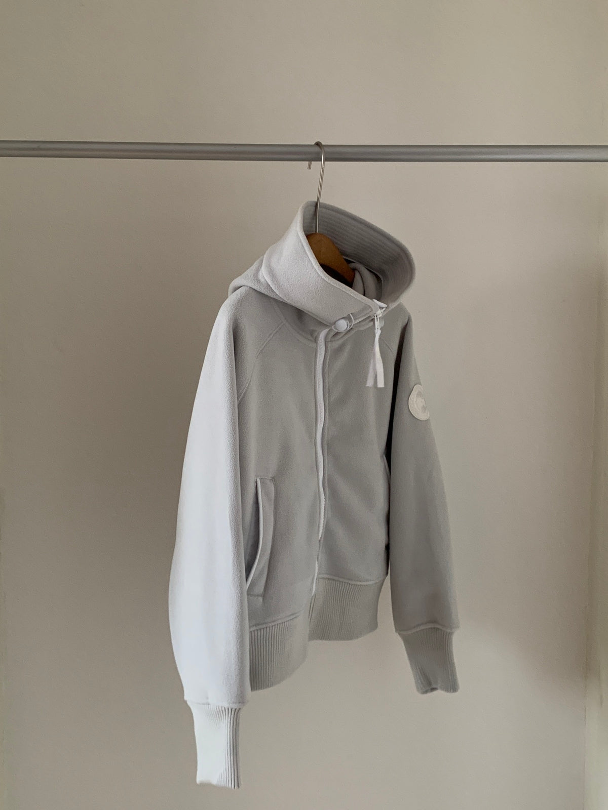 Canada Goose Tonal Logo Full-Zip Hoodie - Light Gray