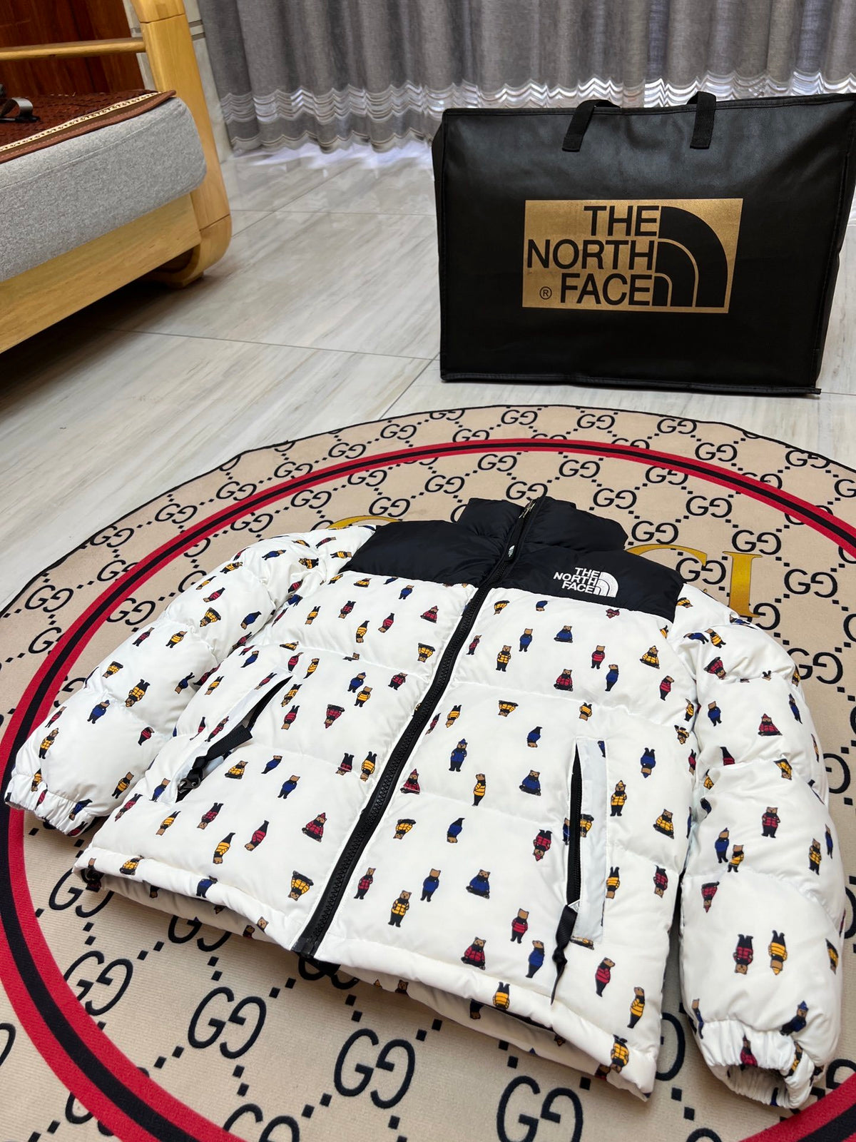 The North Face 1996 Kids' Printed Puffer Jacket - White & Black
