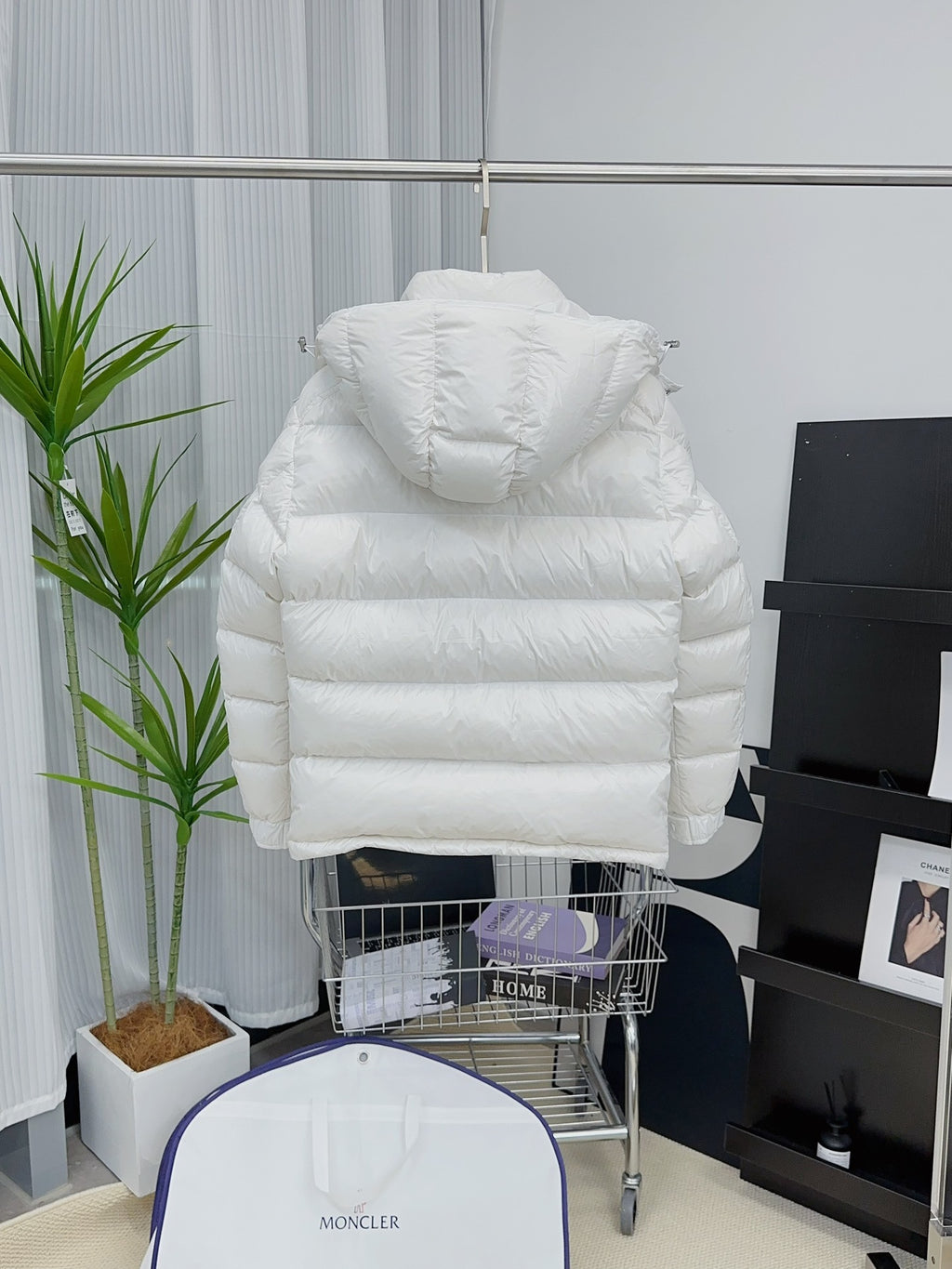Moncler Maya Hooded Puffer Jacket - White