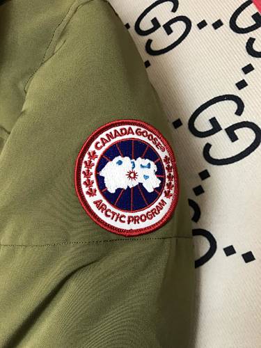 Canada Goose Unisex Hooded Puffer Jacket - Olive Green