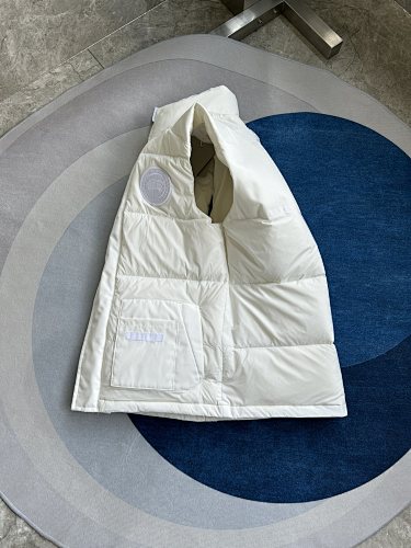 Canada Goose Tonal Logo Quilted Puffer Vest - White
