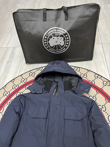 Canada Goose Unisex Hooded Utility Jacket - Navy