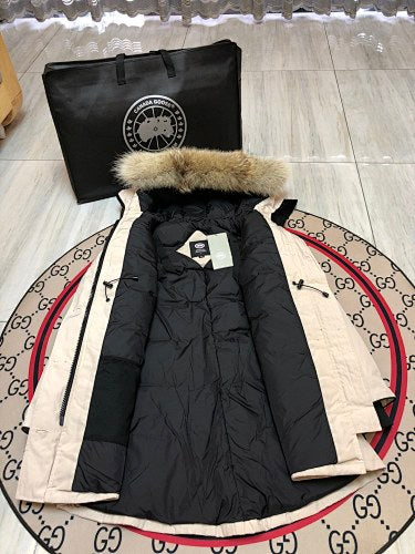 Canada Goose Women's Hooded Fishtail Parka - Cream